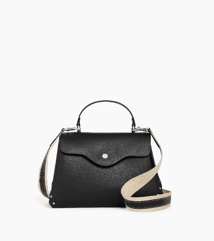 Unleash Your Trend Driven Style Sans Couture medium-sized handbag in smooth leather
