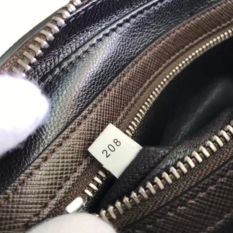 Fashion Forward, Function First Lawi - PD Wallets - 030