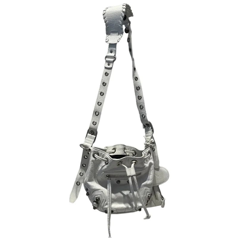 Boutique Styles BALENCIAGA/Cross Body Bag/S/Leather/WHT/le cagole