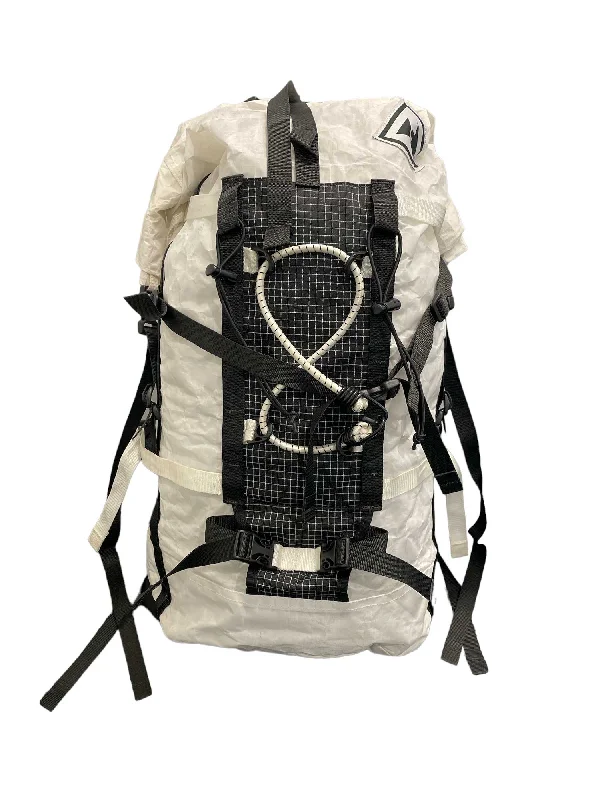 white:#fafafa