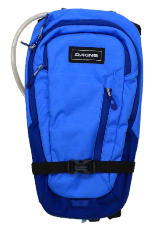 Chic Bags For Office Professionals And Urban Dwellers Dakine Shuttle 6L Hydration Pack