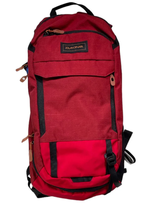 deep red:#cc3e42