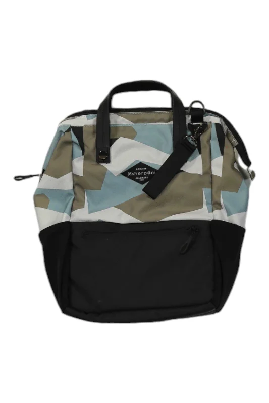 summer camo:#d4d4da