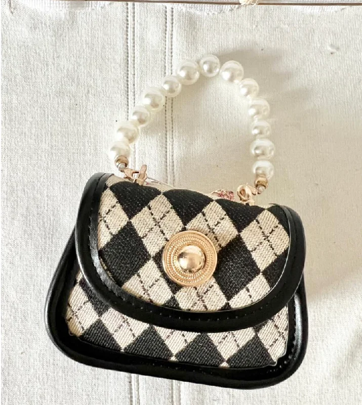 Luxury Seekers Argyle Pearl Handle Bag