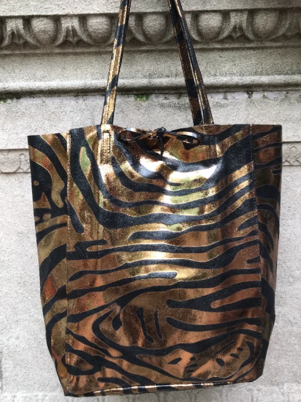 Clearance Bags For Budget Shoppers BIG ZEBRA COPPER TOTE BAG JIJOU CAPRI