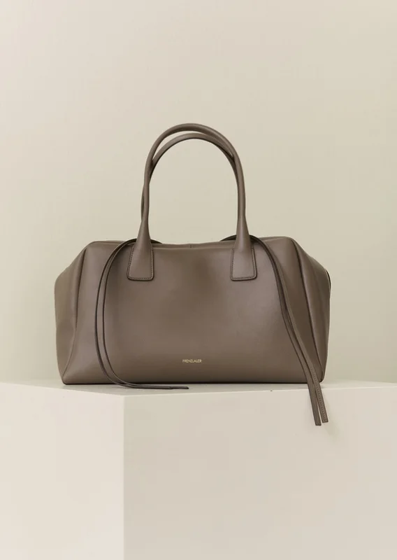 Bags For Playful And Chic Styles Bowling Bag in Taupe Leather | Frenzlauer
