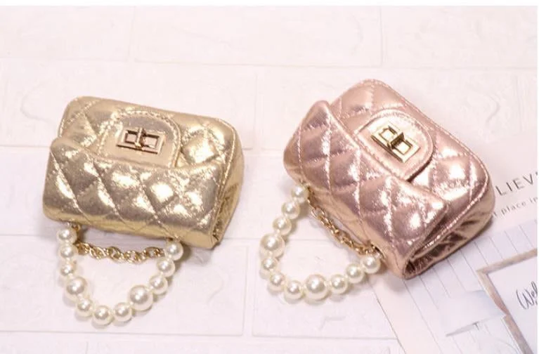 Bags For Free-Spirited And Artistic Styles Shimmer Pearl Handle Purse