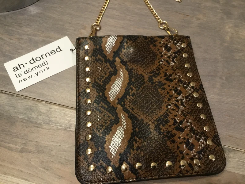 Active Lifestyles STUDDED VEGAN CROSS BODY PHONE HOLDER & CHAIN - Camel Python With Gold Studs & Chain Active Lifestyles