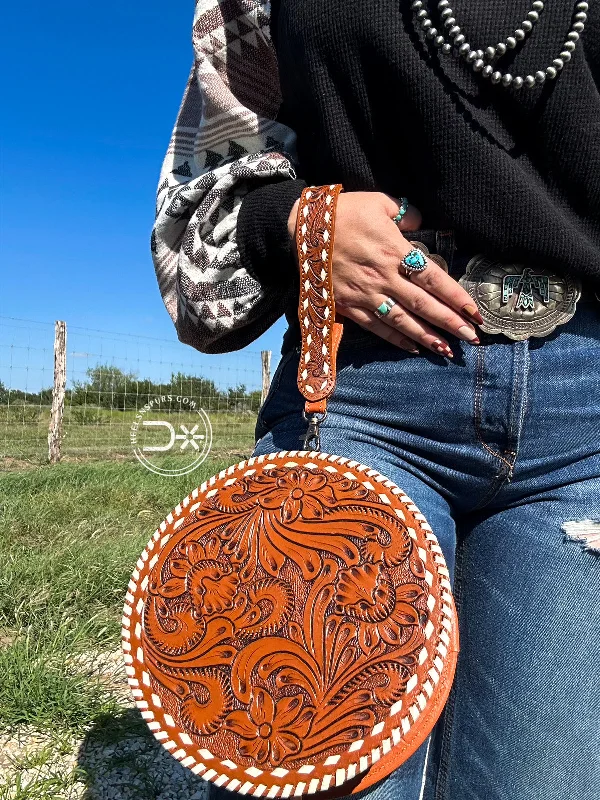 Minimalist Bags For Clean And Modern Aesthetics The Calleigh Tooled Wristlet ~ Natural