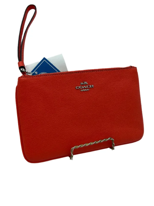 Street Chic Discounts Leather Wristlet Designer By Coach Stylish Bags For Fashion Bloggers With Promotions