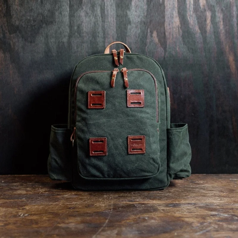 Vintage Bags For Retro And Classic Fashion Lovers Rover Backpack - Forest