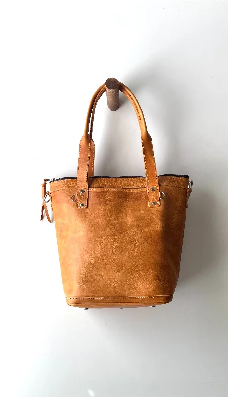 Luxury Bags For Working Professionals Gracie All leather Tote 601