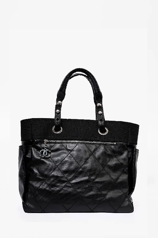 Luxury Bags On Sale Pre-Loved Chanel™ 2012 Black Leather/Canvas 'Paris Biarritz' Tote Bag Luxury Bags On Sale Pre-Loved Chanel™ 2012 Black Leather/Canvas 'Paris Biarritz' Tote Bag