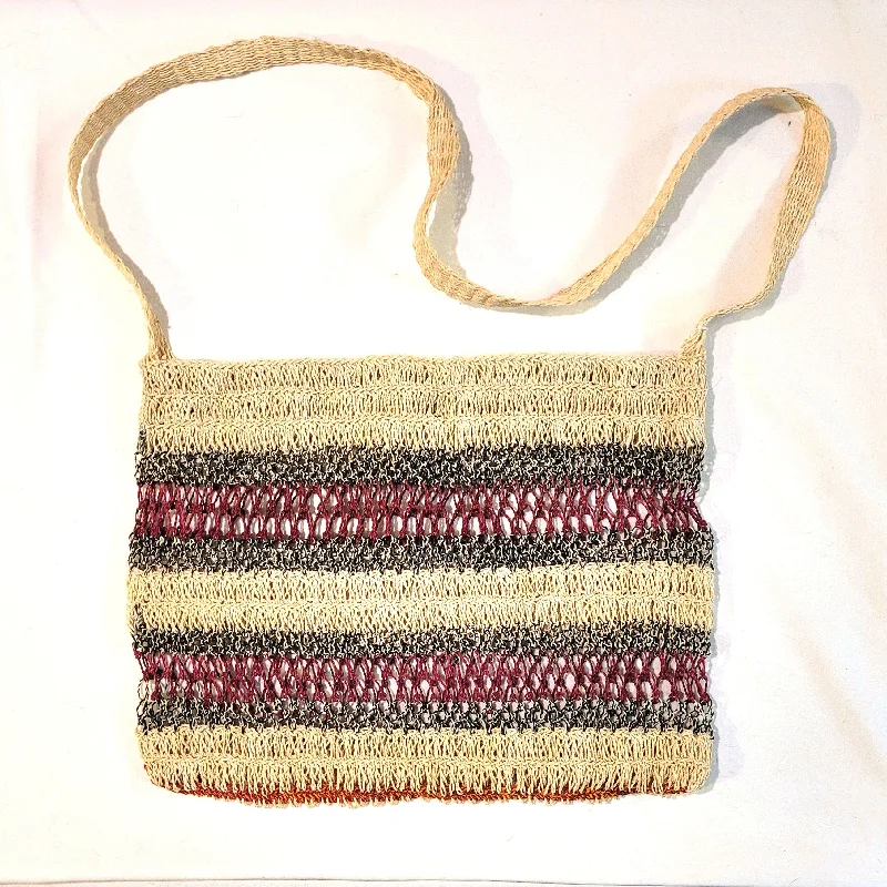 Uxury Designer Handbag Brands Large Multi-weave Chambira Palm Fiber Shoulder Bag made in the Peruvian Amazon