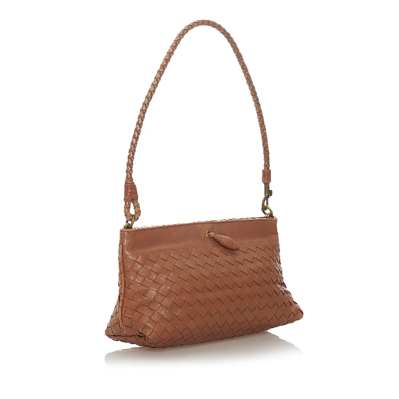 Chic Bags For Office Professionals And Urban Dwellers Bottega Veneta Intrecciato Leather Shoulder Bag (SHG-27384)