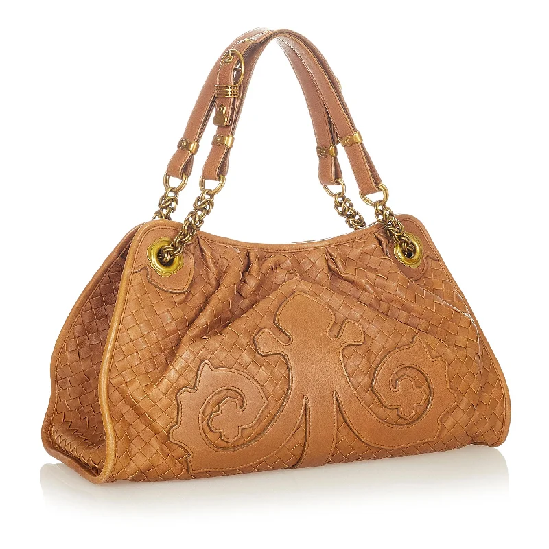 Trendy Bags For Women And Men In 2025 Bottega Veneta Intrecciato Leather Shoulder Bag (SHG-25728)