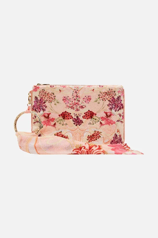 Luxury Bags With Premium Materials And Craftsmanship RING SCARF CLUTCH BLOSSOMS AND BRUSHSTROKES Luxury Bags With Premium Materials And Craftsmanship RING SCARF CLUTCH BLOSSOMS AND BRUSHSTROKES