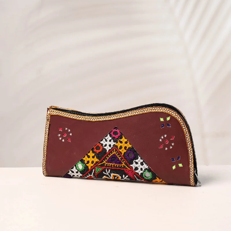 Spacious And Discounted Bags Brown - Handcrafted Kutch Embroidery Leather Clutch / Wallet