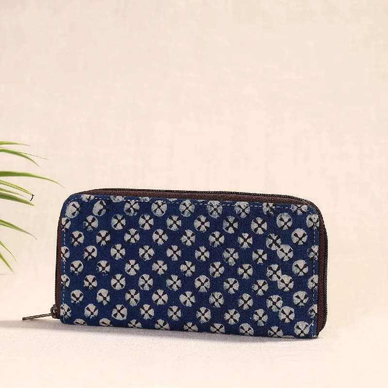 Luxury Bags For Professionals With Discounts Blue - Handcrafted Block Printed Fabric Clutch Wallet Luxury Bags For Professionals With Discounts Blue - Handcrafted Block Printed Fabric Clutch Wallet