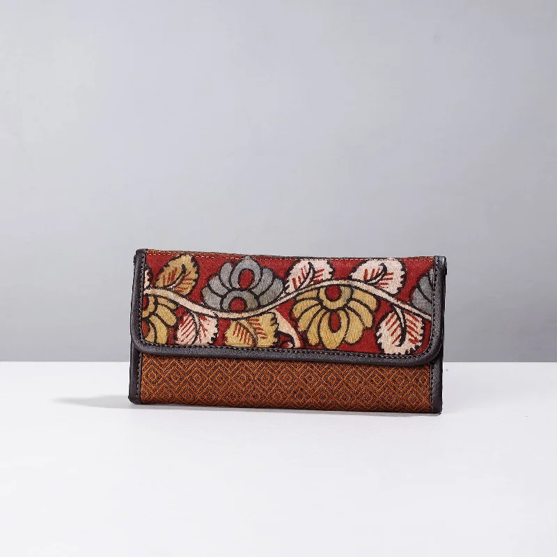 Inspired Bags For High-End Fashion Brown - Handpainted Kalamkari Natural Dyed Cotton Clutch Inspired Bags For High-End Fashion Brown - Handpainted Kalamkari Natural Dyed Cotton Clutch
