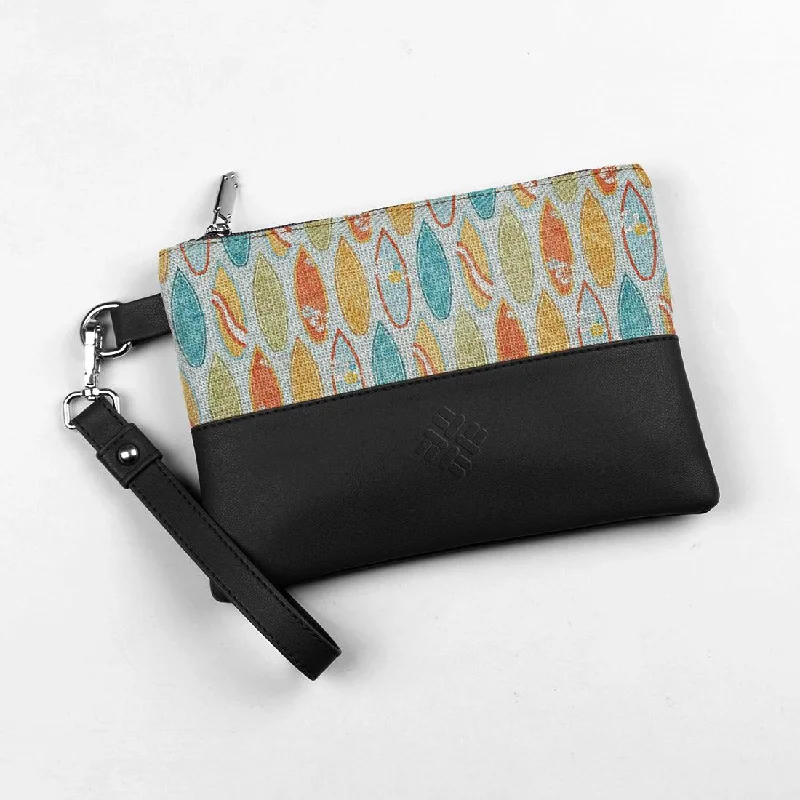 Minimalist Bags For Clean And Modern Aesthetics Black Toiletry Pouch Boats