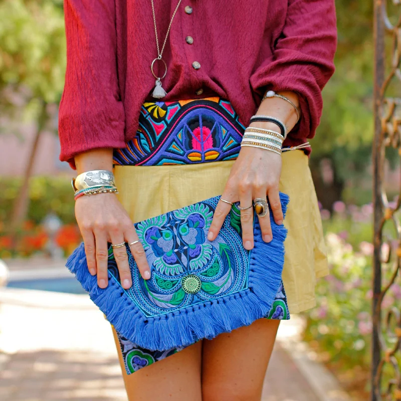 High-Quality Bags On Flash Sale Embroidered Multi Tassel Envelope Clutch Bag - Thailand