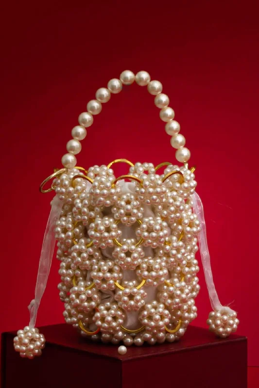 Limited-Time Offer On Trendy Bags Leila Off-white Pearl ring Bucket bag