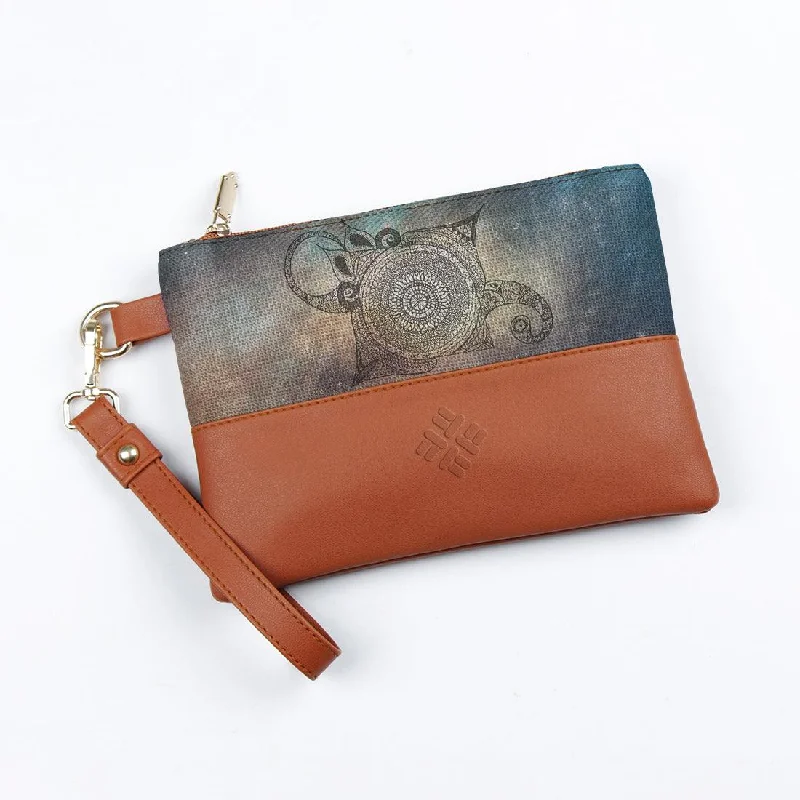 Chic And Clearance-Priced Tote Bags Toiletry Pouch mandala