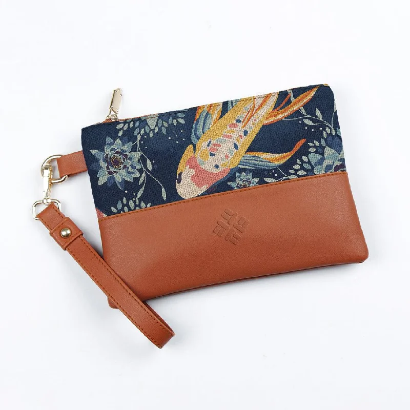 Designer Bags For Luxury Collectors With Offers Toiletry Pouch Sea life