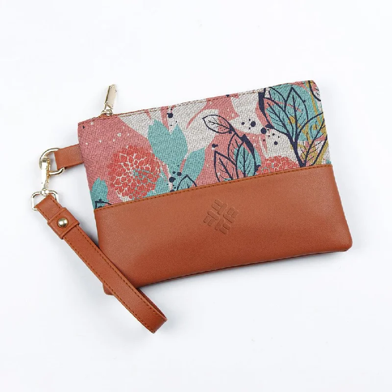 Cyber Monday Discounts On Bags Toiletry Pouch Standing Tall