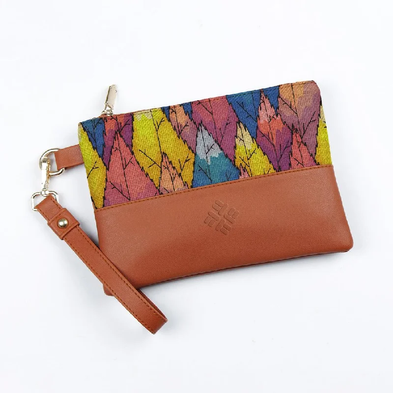 Bag Deals Toiletry Pouch The colorful woodland