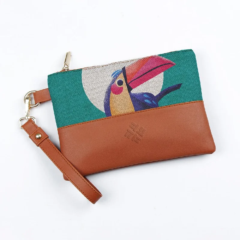Chic Bags For Office Professionals And Urban Dwellers Toiletry Pouch tropical bird