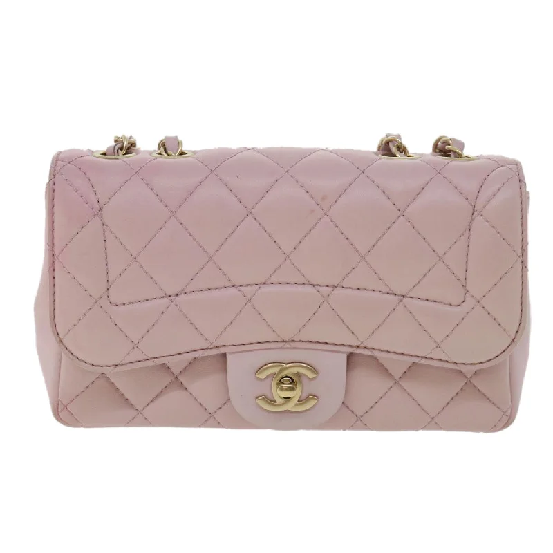 Luxury Bags On Sale Chanel Matelassé  Leather Shoulder Bag (Pre-Owned)