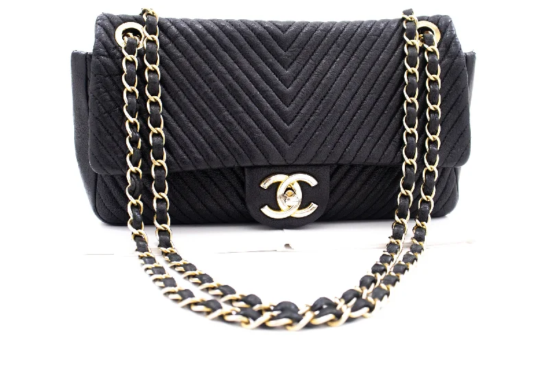Seasonal Clearance Bags For Summer Chanel V-Stich Leather Shoulder Bag (Pre-Owned) Seasonal Clearance Bags For Summer Chanel V-Stich Leather Shoulder Bag (Pre-Owned)