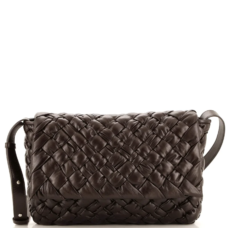 Bag For Modern Fashion Rumple Messenger Bag Intrecciato Leather Medium