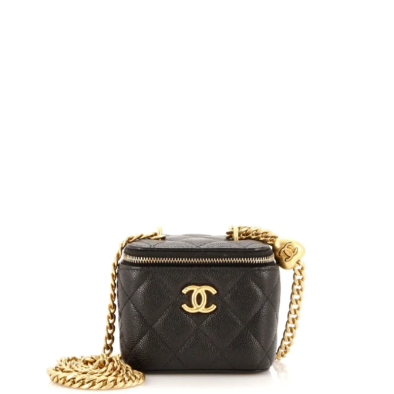 Rustic Bags For Outdoor And Nature-Inspired Looks Sweet Heart Vanity Case with Chain Quilted Caviar Mini